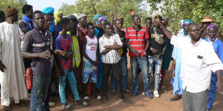 Tamba: Les populations, sur la RN°7 tronçon Tamba-Ourossogui, exigent la construction de cette route/Elles menacent…