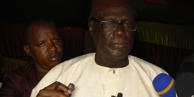 Locales 2022 à Tamba : La coordination communale de l’Apr, autour du Député Maire Mame Balla Lô, fustige une déclaration de candidature