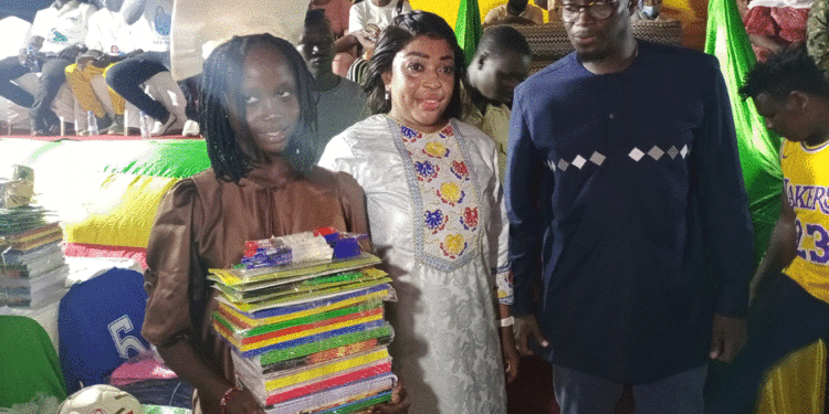 Tambacounda : 6e édition/Déo Cissé distribue 600 kits scolaires aux enfants