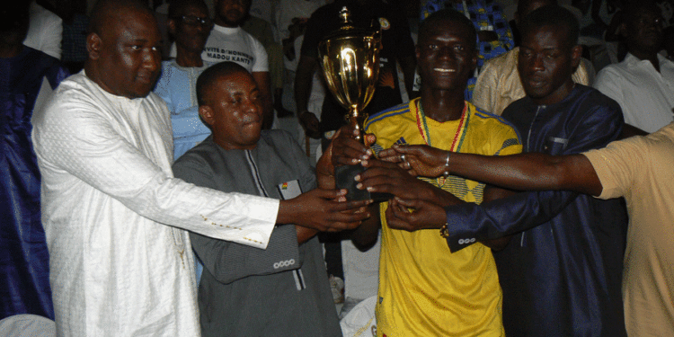 Finale Tournoi ligue de football de Tamba : Don Bosco Fc  lamine Gazelle Fc de Kédougou et s’adjuge le trophée Me Augustin Senghor.