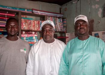 Publireportage/Photos : Papa Banda Dièye à l&rsquo;écoute des commerçants.