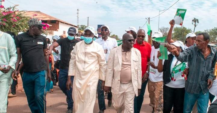 [PUBLIREPORTAGE  PHOTOS]/Jour 7 de la campagne électorale, « le choix de Tambacounda », investit le marché central.