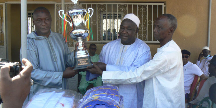 Finale zone 2A de Tamba : Le parrain Papa Banda Dièye arrose les ASC d’équipements sportifs de qualité