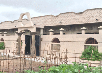 Tamba : A vendre, Villa sur un terrain de 650m2 au quartier Liberté