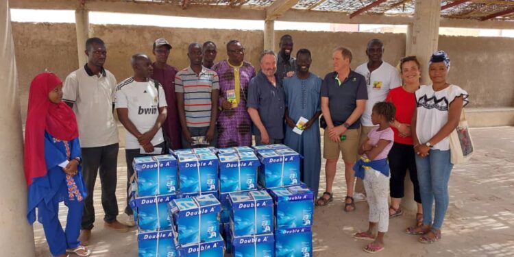 Tamba: L’association « la Voie » et ICD Afrique appuient des écoles primaires et le CEM des quartiers Plateau et Afia