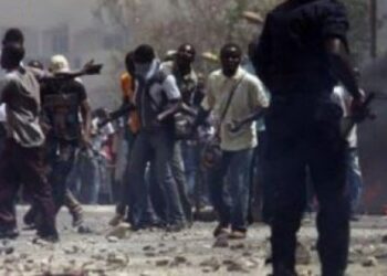 Maka Colibantang : des habitants s&rsquo;opposent à l&rsquo;arrestation d&rsquo;un chef de village et s&rsquo;en prennent aux gendarmes