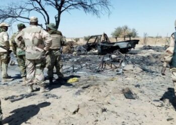 Mali: attaques simultanées contre trois camps de l&rsquo;armée, pas encore de bilan