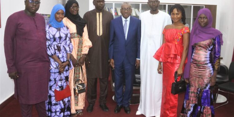 Journée Nationale de l’Elevage à Tamba : Le Ministre Sidiki Kaba reçoit A2T qui doit prester en Présence du Chef de l’Etat