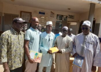 Kahéne/Koumpentoum : Le Maire Mamady Thiam remet des fournitures scolaires/Plus de 2.500 élèves touchés