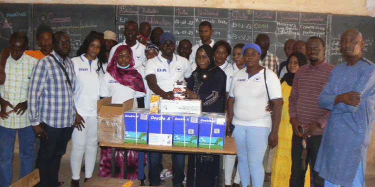 Tamba : Les anciens élèves (Promo 98) de l’école élémentaire Médina Coura remettent un important lot de matériels à l’établissement