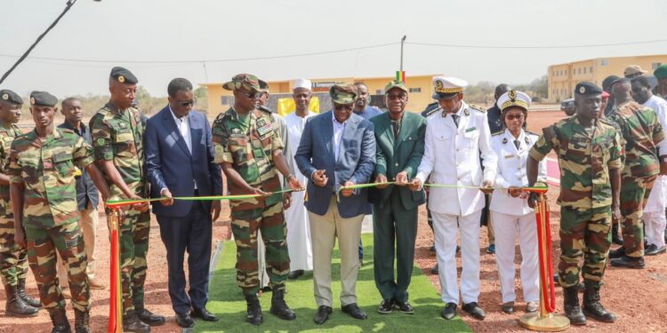 Macky Sall inaugure le Camp militaire de Goudiry
