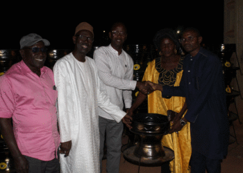 Tamba Djigui Wassa: Modibo Karim Konaté « Fonfoni » de Me Sidiki Kaba, distribue 70 fourneaux diambars et 50 chaises aux groupements de femmes