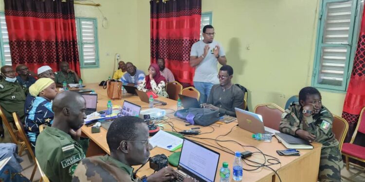 Tamba : Élaboration d’une charte de bonne gouvernance à la périphérie du Parc National de Niokolo Koba/ULB Coopération-Am Bé Koun et les acteurs en conclave