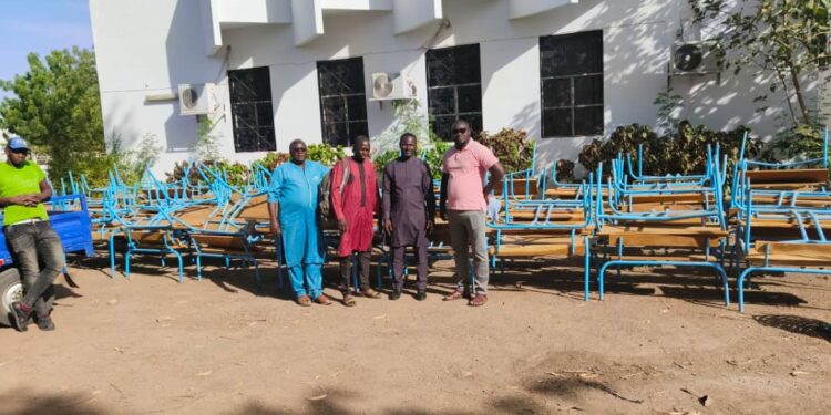 Tamba : Le Conseil Départemental remet une 2e dotation de 100 tables-bancs aux Collèges