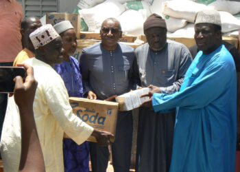 Tamba : [Vidéo] Action de solidarité du Président Macky Sall/Me Sidiki Kaba distribue des kits alimentaires aux couches vulnérables