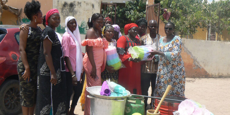 Tamba : CICODEV Afrique et son partenaire SOS FAIM en soutien aux greniers communautaires des cases de tout-petits.