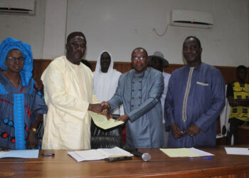 1er Mai 2023: La section SNTCTS de la commune de Tamba a remis un cahier de doléances au Maire Papa Banda Dièye qui s’engage