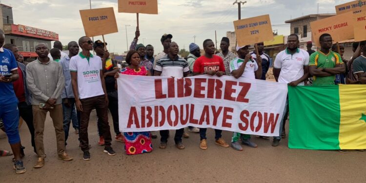 Kédougou : Marche pacifique/ La section PASTEF exige la libération de leur coordonnateur Abdoulaye Sow