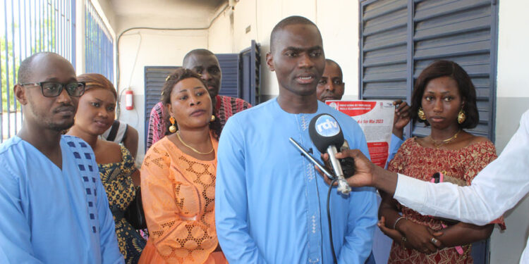 1er Mai 2023 à Tamba : Les travailleurs de la poste angoissés, dénoncent leurs difficiles situations