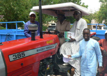 Tamba : Le PADAER II a remis des tracteurs à des GIE pour améliorer la production agricole