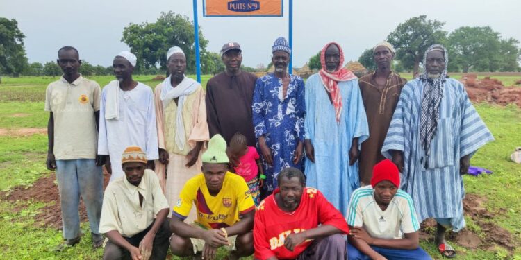 Amana Projects en Gambie : Le forage du puits N°9 de Sinthiou Alassane ou Madina Ndiayéne, lancé