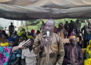 Bakel : Le Président du Conseil Départemental, Mapaté Sy remet des fauteuils roulants, des béquilles et un Corbillard