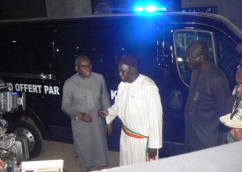 Tamba : [Vidéo] Me Sidiki Kaba, président d’ADESOR remet les clés d’un corbillard à la municipalité
