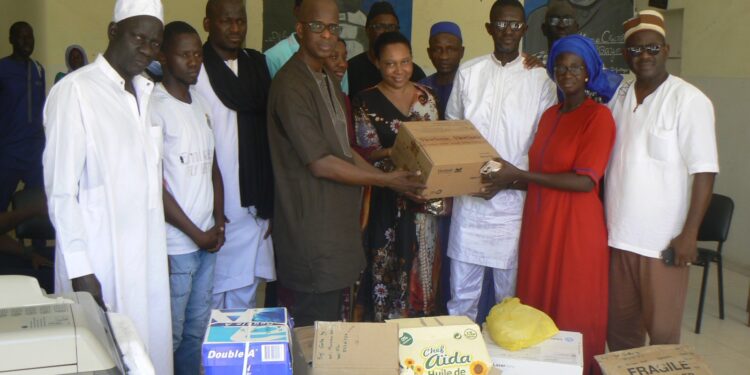 Tambacounda : Les anciens élèves du Lycée Mame Cheikh Mbaye remettent un important don estimé à plus de 3 millions de francs