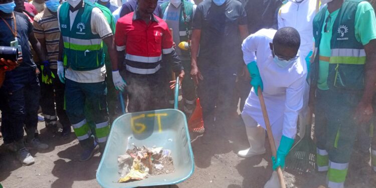 Tambacounda : Lancement journée de nettoiement/ Le ministre Olivier Boucal magnifie la mobilisation