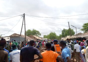 Koumpentoum : Journée « setal sunu rew »/Les populations mobilisées pour nettoyer le marché