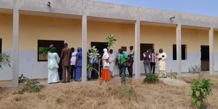Tambacounda : Rentrée des classes/Des portes et fenêtres de salles de classe volées au lycée Mame Cheikh Mbaye