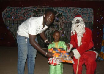 Tambacounda : Arbre de Noël/La garderie d’enfants « Gallé Soukabé» donne le sourire aux mômes