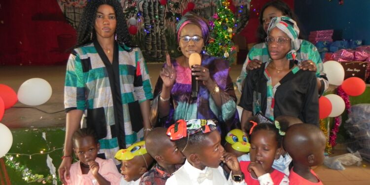 Tambacounda/Arbre Noël 2024 : Le Collectif des Acteurs de la Petite Enfance (CAPE) couvre les enfants de cadeaux