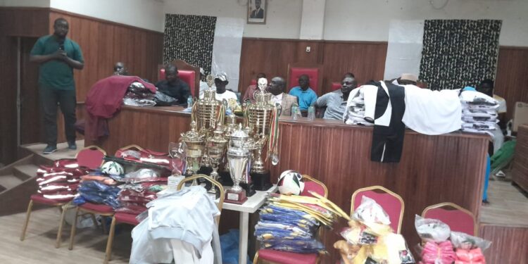 Tambacounda : Remise d’équipements à la zone 1-B/Le parrain Papa Abdoulaye Diouf gâte les ASC