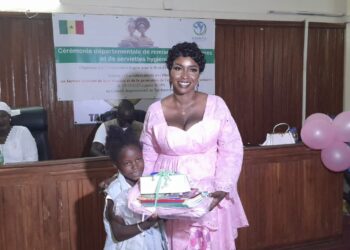 Tambacounda : L’Association Espoir pour le bien-être a distribué 50 kits scolaires et d’hygiène aux filles les plus méritantes