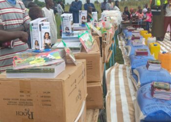 Kouthiaba Wolof : Ibrahima Ndiaye Président du mouvement R.E.S.P.E TAWFEKH offre 470 kits scolaires aux élèves et soutient 10 daaras